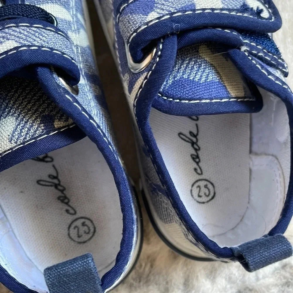 Kids Sneakers - Picture 5 of 7